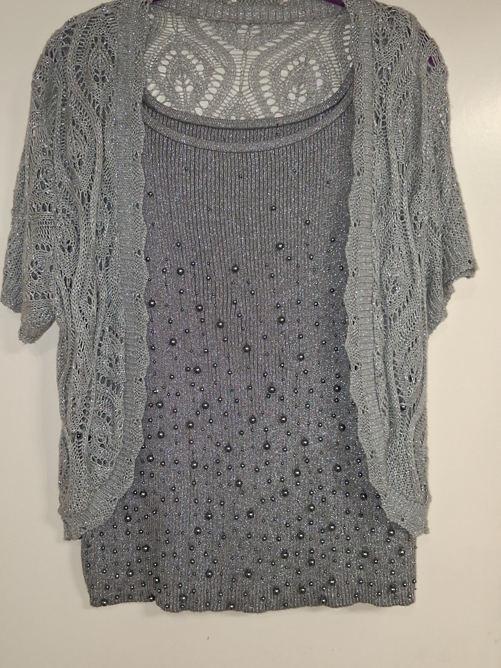 Beaded Knit Short-Sleeve Sweater in Light Gray